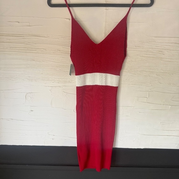 NWT! Simons | Size L | Red Ribbed Stretch Dress - Picture 5 of 8